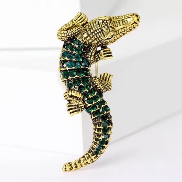 Alligator Emerald Crystal Gold Brooch - Picture 1 of 4